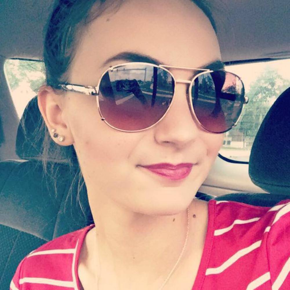 Meet your Posher, Zoie